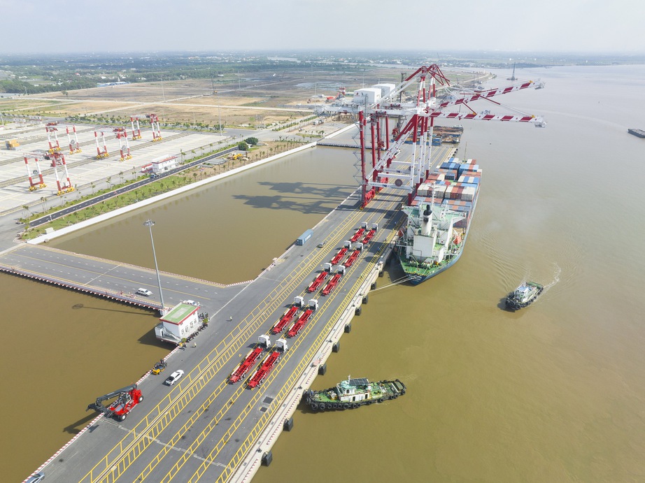 Đề xuất cập nhật Cảng Long An được làm hàng quá cảnh, Bộ GTVT lên tiếng - Ảnh 1. Đề xuất cập nhật Cảng Long An được làm hàng quá cảnh, Bộ GTVT lên tiếng - Ảnh 1.