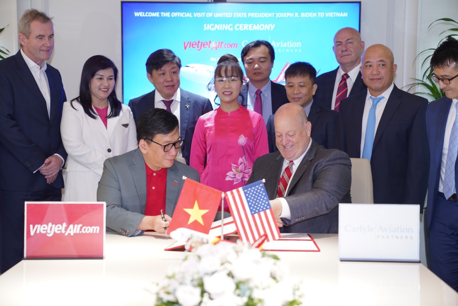 Bàn giao 12 tàu bay Boeing 737 Max của Vietjet vào năm 2024 - Ảnh 1. Bàn giao 12 tàu bay Boeing 737 Max của Vietjet vào năm 2024 - Ảnh 1.