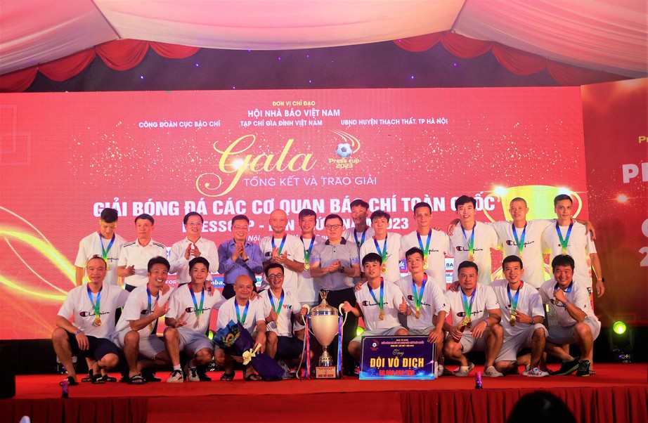 Press Cup l&agrave; cầu nối giữa những người l&agrave;m b&aacute;o từ Bắc ch&iacute; Nam - Ảnh 3.