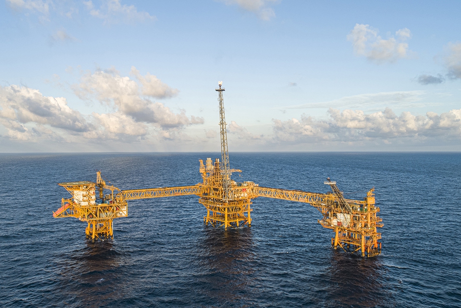 Petrovietnam tăng tốc mở rộng quy m&ocirc;, t&aacute;i tạo m&ocirc; h&igrave;nh kinh doanh - Ảnh 1.