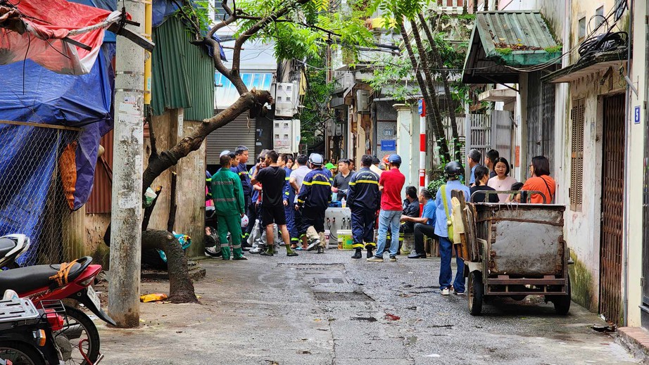 C&aacute;c nạn trong vụ ch&aacute;y chung cư ở Khương Hạ đang được cấp cứu ở bệnh viện n&agrave;o? - Ảnh 2.