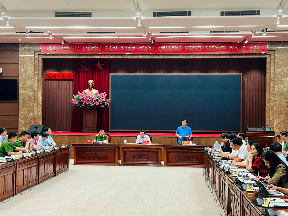 Ph&oacute; Thủ tướng v&agrave; B&iacute; thư H&agrave; Nội họp khẩn sau vụ ch&aacute;y chung cư tại Thanh Xu&acirc;n - Ảnh 1.