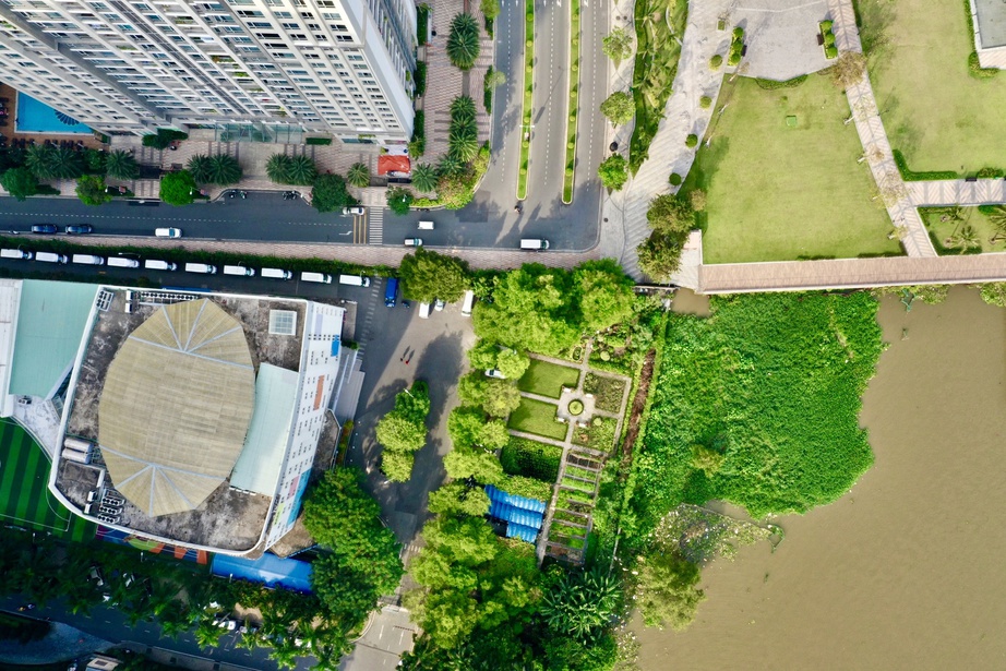 Vinhomes b&agrave;n giao 920m đường ven s&ocirc;ng S&agrave;i G&ograve;n cho TP.HCM - Ảnh 1.