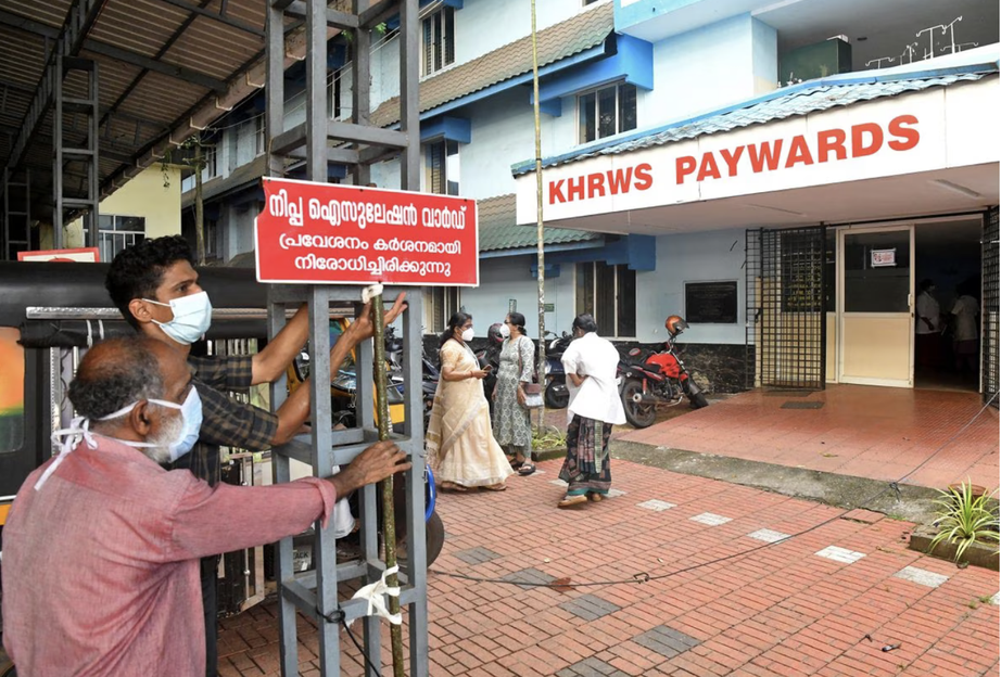 Một bang Ấn Độ đ&oacute;ng cửa trường học, phương tiện c&ocirc;ng cộng ngăn virus chết người  - Ảnh 1.