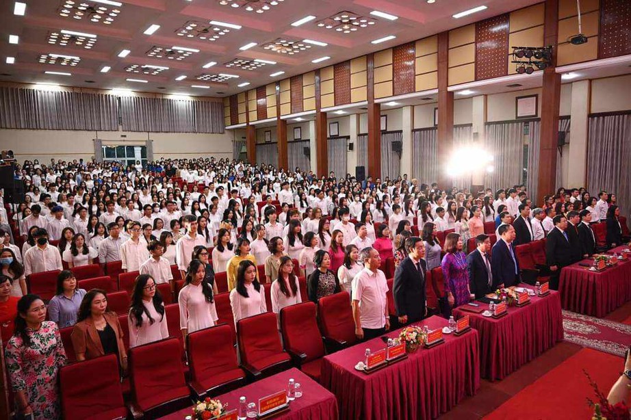 Dang dở giấc mơ giảng đường của ba t&acirc;n sinh vi&ecirc;n tử vong trong vụ ch&aacute;y - Ảnh 1.