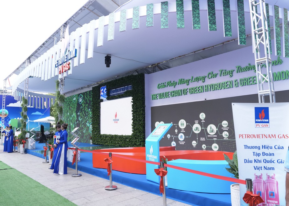 PV GAS khai trương gian triển l&atilde;m &ldquo;Giải ph&aacute;p năng lượng cho tăng trưởng xanh&rdquo; tại GRECO 2023 - Ảnh 4.