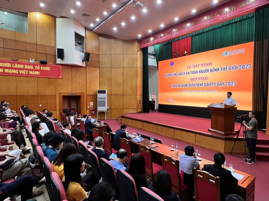 Mỗi năm, tr&ecirc;n thế giới c&oacute; 134 triệu sự cố y khoa v&igrave; chăm s&oacute;c y tế kh&ocirc;ng an to&agrave;n   - Ảnh 1.