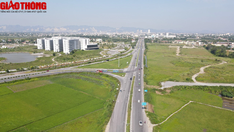 Đường nối 2 cao tốc qua H&agrave; Nam, Hưng Y&ecirc;n th&ocirc;ng tho&aacute;ng, thời gian di chuyển giảm 30 ph&uacute;t - Ảnh 1.
