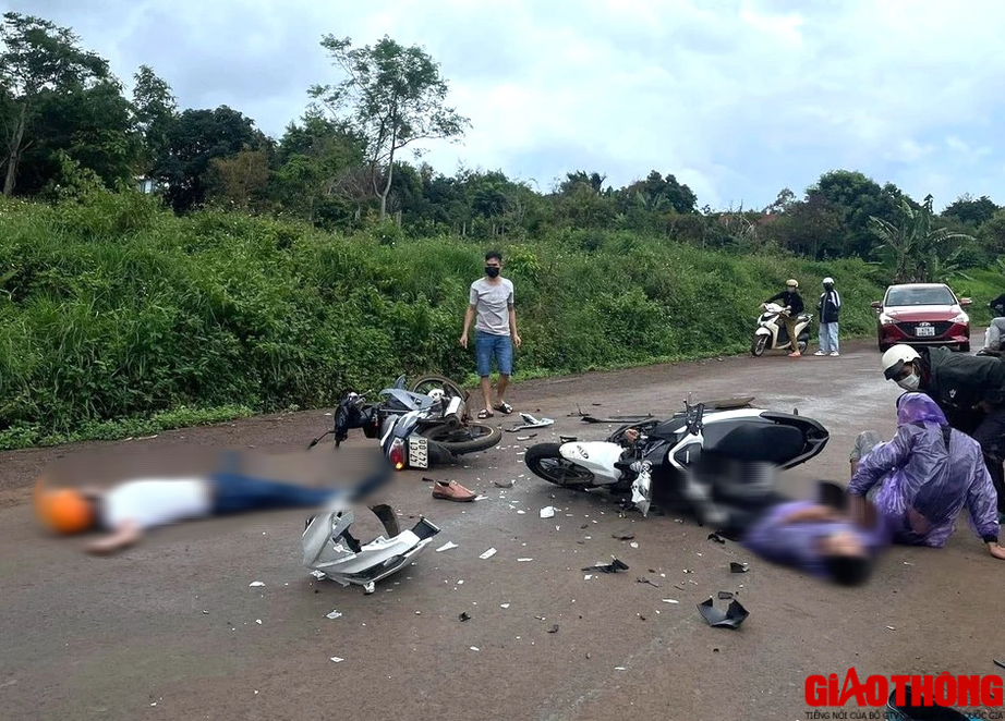 Hai xe m&aacute;y t&ocirc;ng nhau, một người tử vong hai người bị thương - Ảnh 1.
