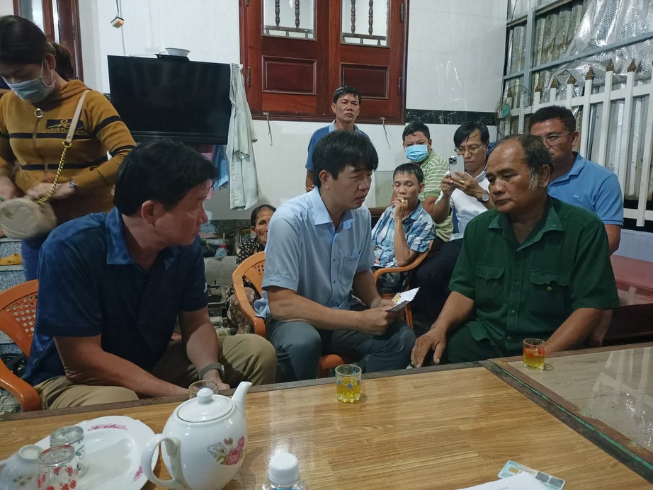 Đề nghị c&ocirc;ng nhận liệt sỹ người lao v&agrave;o hỗ trợ nạn nh&acirc;n ở tiệm sửa xe Phan Thiết - Ảnh 1.