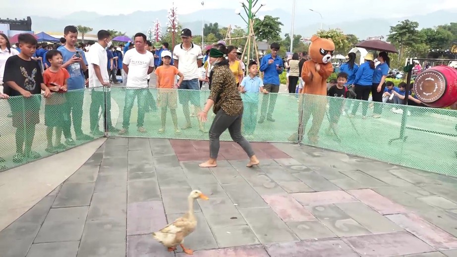 Phơi phới Tết Độc lập 2/9 ở T&acirc;y Bắc - Ảnh 11.