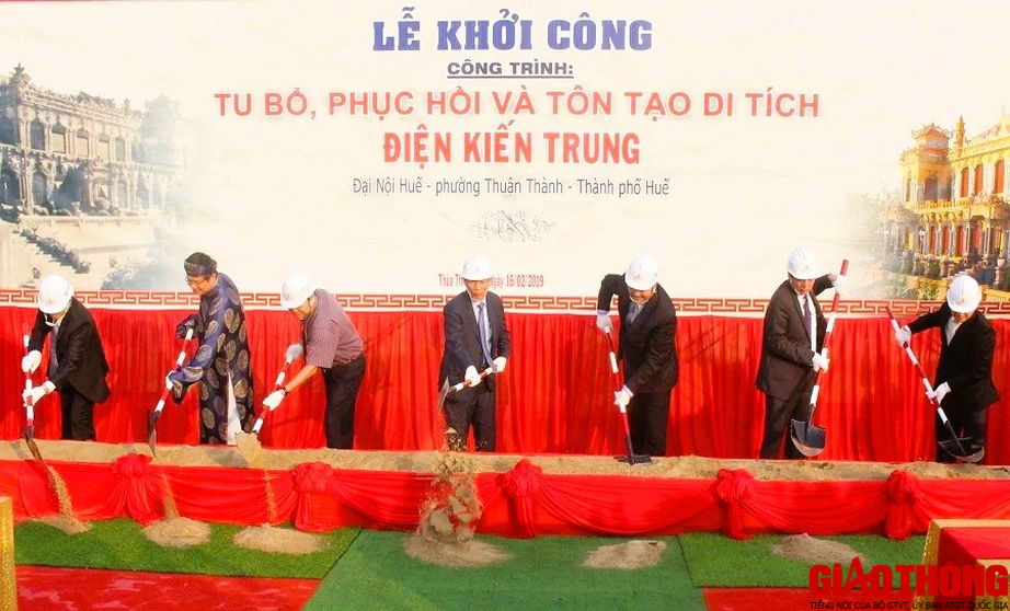 Chiêm ngưỡng ngôi điện chỉ còn nền móng sau 5 năm đầu tư phục hồi trong Đại Nội Huế - Ảnh 6. Chiêm ngưỡng ngôi điện chỉ còn nền móng sau 5 năm đầu tư phục hồi trong Đại Nội Huế - Ảnh 6.