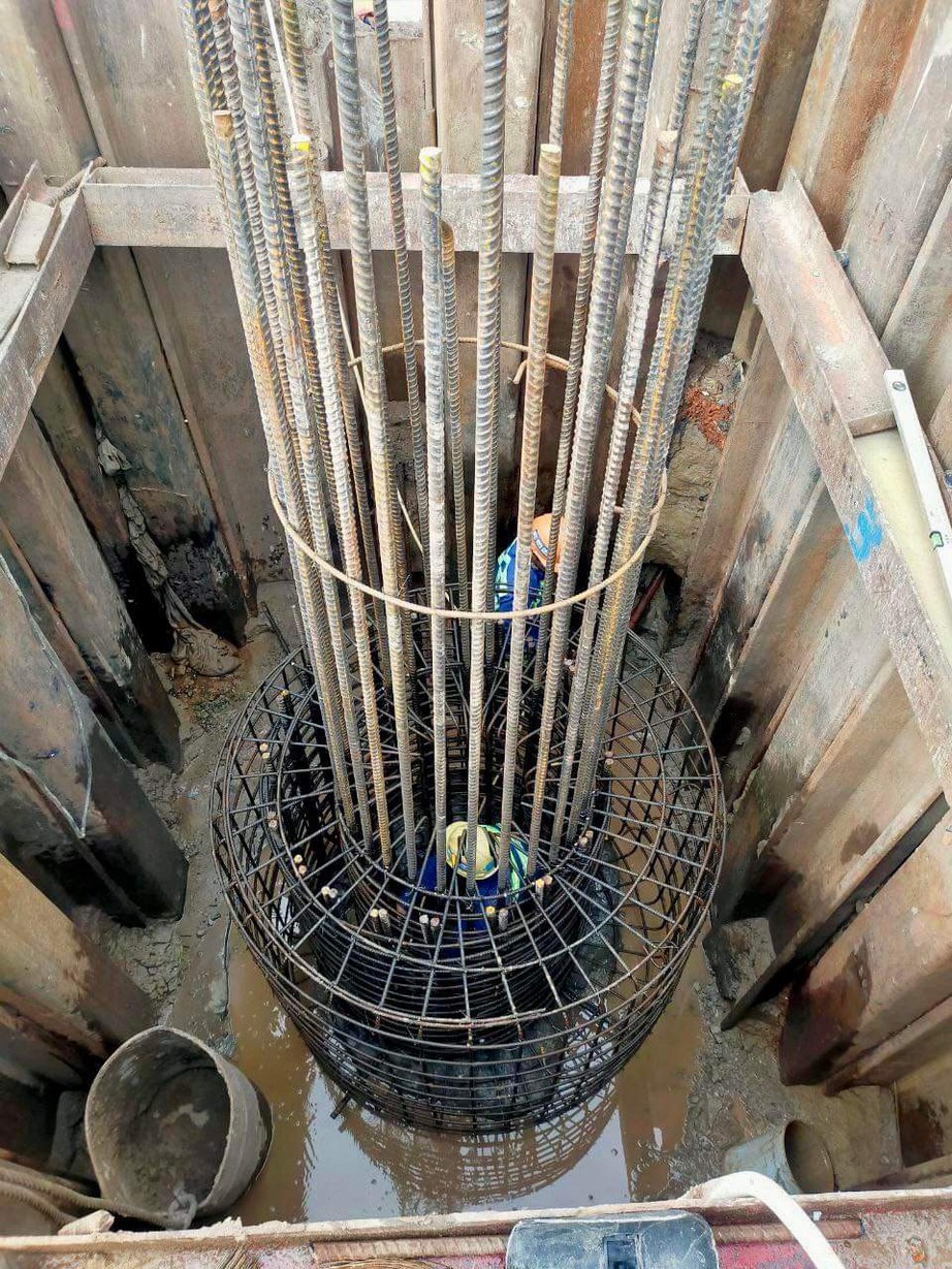 C&ocirc;ng tr&igrave;nh cầu bộ h&agrave;nh tuyến metro số 1 thi c&ocirc;ng  xuy&ecirc;n lễ 2/9 - Ảnh 4.