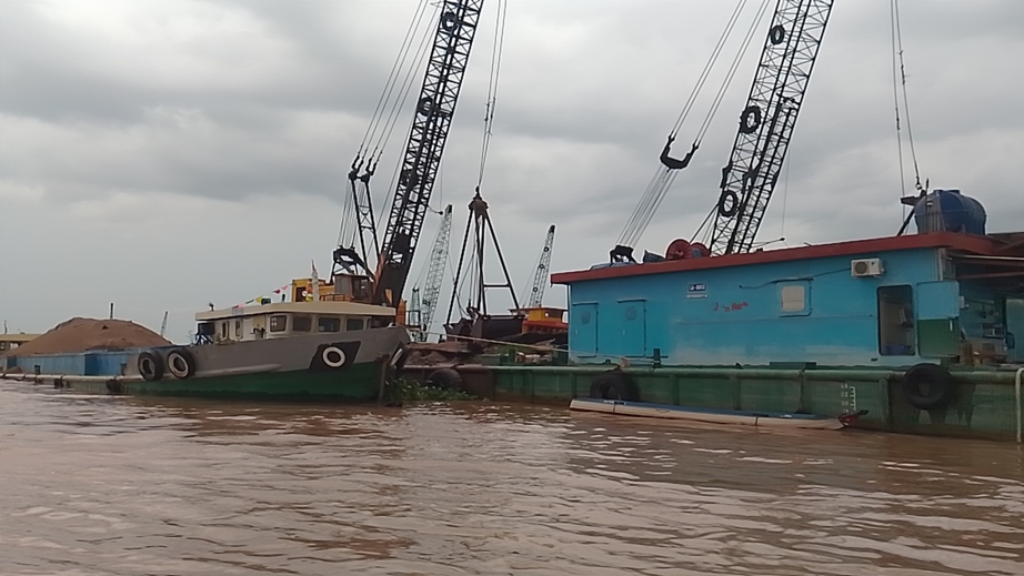 Sai phạm của nhiều DN khai th&aacute;c c&aacute;t ở An Giang dẫn đến cao tốc Ch&acirc;u Đốc - Cần Thơ - S&oacute;c Trăng gặp kh&oacute; - Ảnh 2.
