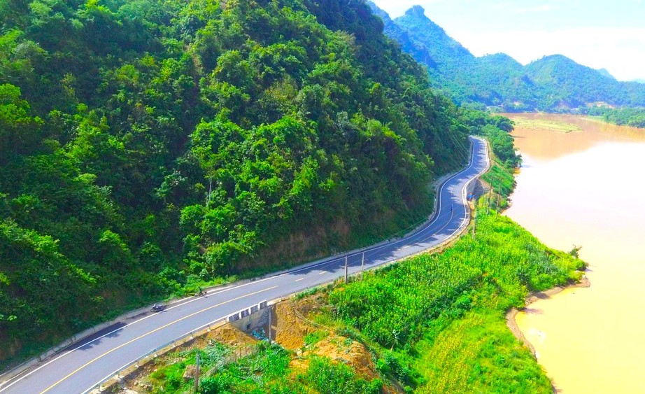 Đề xuất đầu tư hơn 8.300 tỷ đồng n&acirc;ng cấp 3 quốc lộ kết nối với L&agrave;o, Trung Quốc - Ảnh 1.