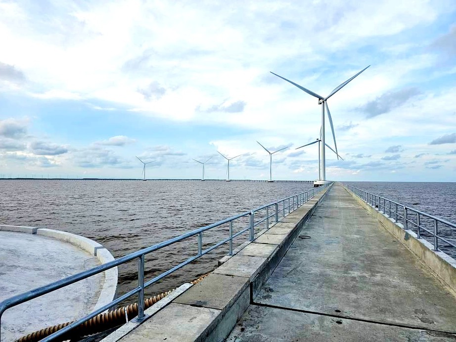 Bộ Công thương "đẩy" trách nhiệm duyệt điện mặt trời, điện gió cho địa phương - Ảnh 2. Bộ Công thương "đẩy" trách nhiệm duyệt điện mặt trời, điện gió cho địa phương - Ảnh 2.