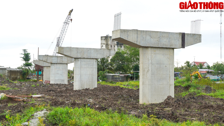 Ph&oacute; thủ tướng Trần Hồng H&agrave;: Phải kiểm tra cao độ của cao tốc v&agrave; nước lũ - Ảnh 3.