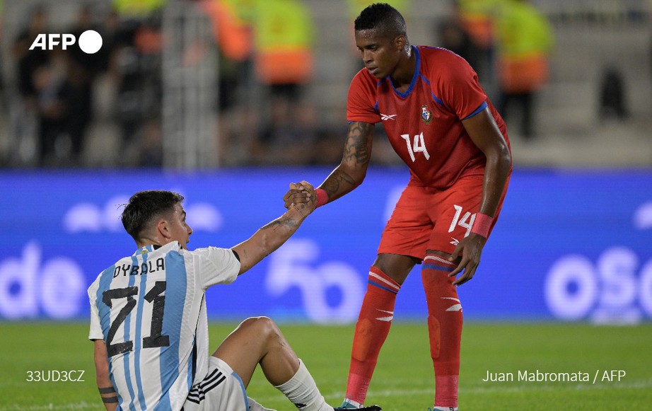 Xả s&uacute;ng kinh ho&agrave;ng, một ng&ocirc;i sao của đội tuyển Panama thiệt mạng - Ảnh 1.