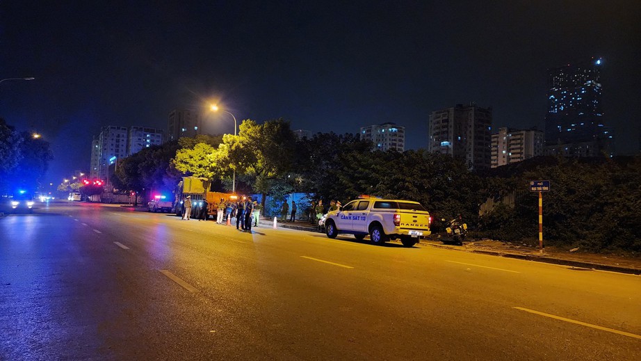 T&agrave;i xế xe qu&aacute; tải ch&acirc;y &igrave; suốt 10 tiếng vẫn bị xử l&yacute; - Ảnh 4.