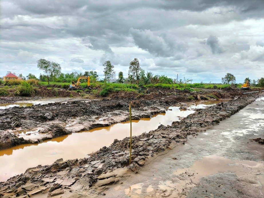 Cao tốc miền T&acirc;y nằm chờ c&aacute;t, v&igrave; đ&acirc;u? - Ảnh 3.