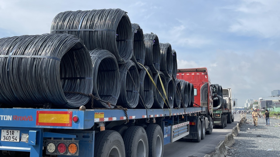 Sửa quy định ngăn xe chở cuộn th&eacute;p chằng buộc kh&ocirc;ng chắc chắn g&acirc;y tai nạn - Ảnh 2.