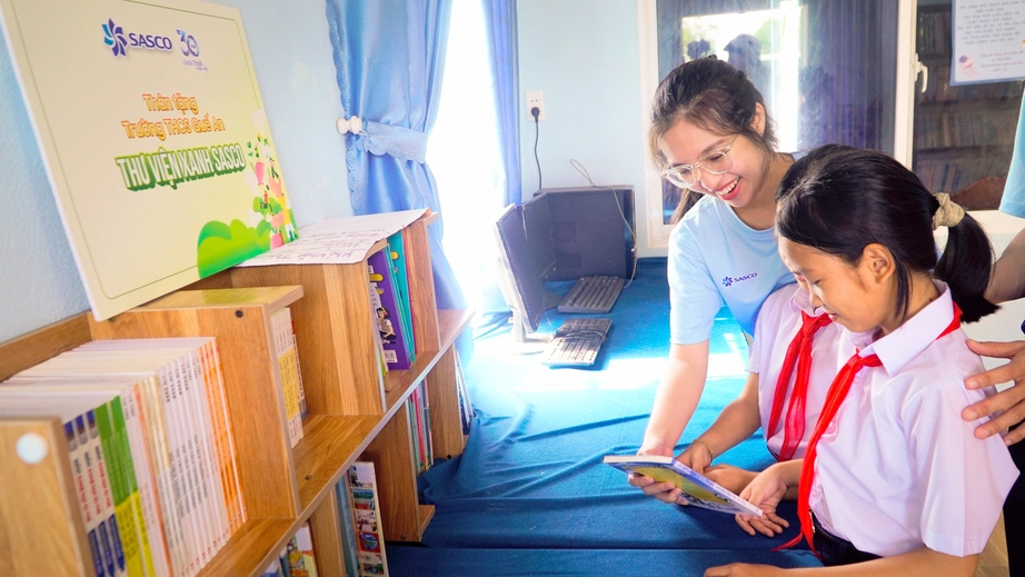 SASCO trao 75 phần học bổng, thư viện xanh đến c&aacute;c tỉnh th&agrave;nh  - Ảnh 2.