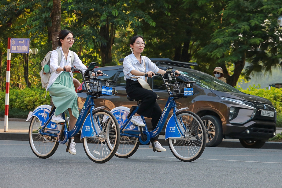 H&agrave; Nội: Xe đạp c&ocirc;ng cộng ng&agrave;y c&agrave;ng h&uacute;t kh&aacute;ch - Ảnh 1.