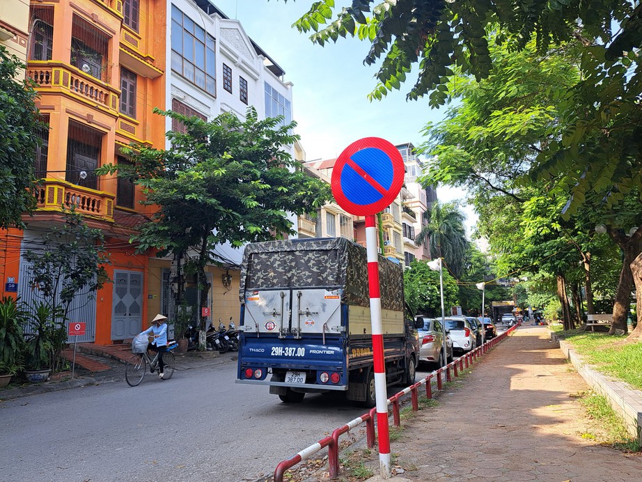 Kh&ocirc;ng được cấp ph&eacute;p vẫn tr&ocirc;ng giữ xe tự ph&aacute;t - Ảnh 1.