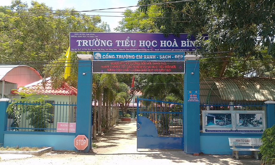 Hai con thầy hiệu trưởng đột quỵ trong ng&agrave;y khai giảng ở Đồng Th&aacute;p vẫn chưa tới trường - Ảnh 2.