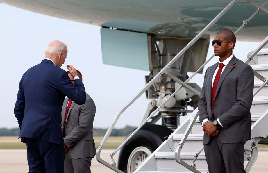 Tổng thống Mỹ Joe Biden khởi h&agrave;nh tới Ấn Độ, Việt Nam  - Ảnh 1.