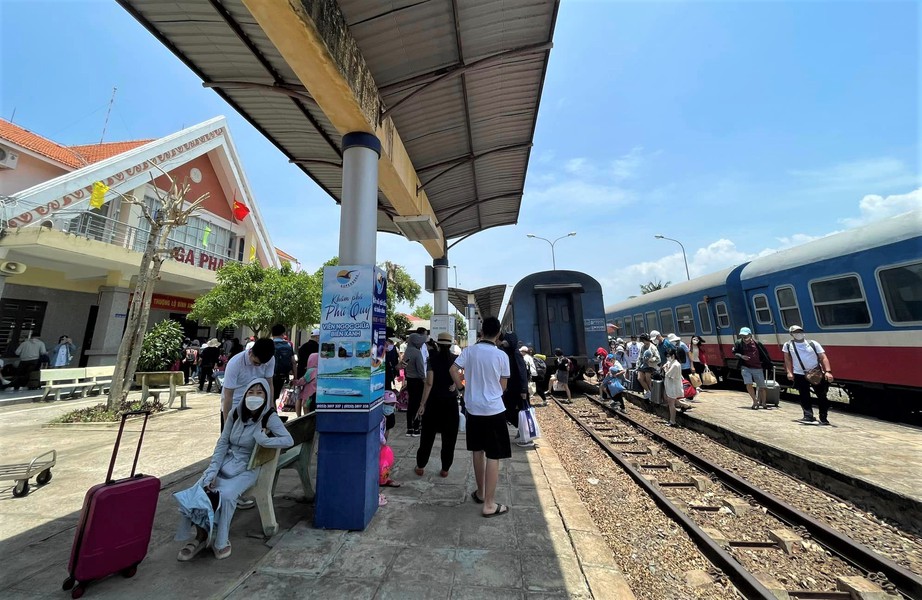 Đường sắt bổ sung hơn 7.000 chỗ t&agrave;u Tết từ TP.HCM đi ph&iacute;a bắc- Ảnh 1.