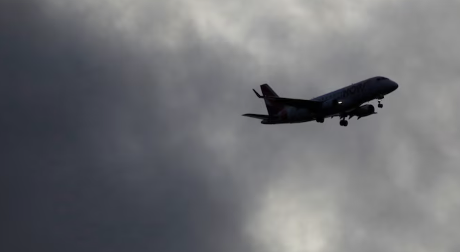 M&aacute;y bay mất t&iacute;ch b&iacute; ẩn khi bay qua Afghanistan- Ảnh 1.