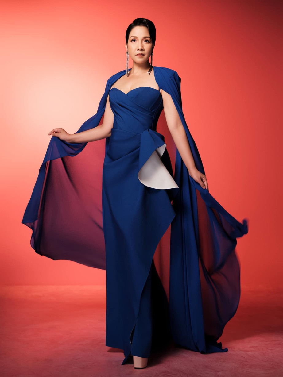 Diva Mỹ Linh 'th&aacute;nh' tạo 'meme' v&agrave; cũng l&agrave; chị đẹp ấm &aacute;p đến thế- Ảnh 3.