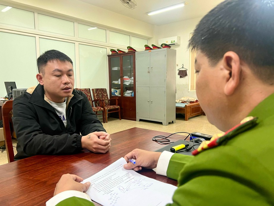 Người đ&agrave;n &ocirc;ng lừa đảo chiếm đoạt gần 5 tỷ đồng ở Huế bị khởi tố- Ảnh 1.