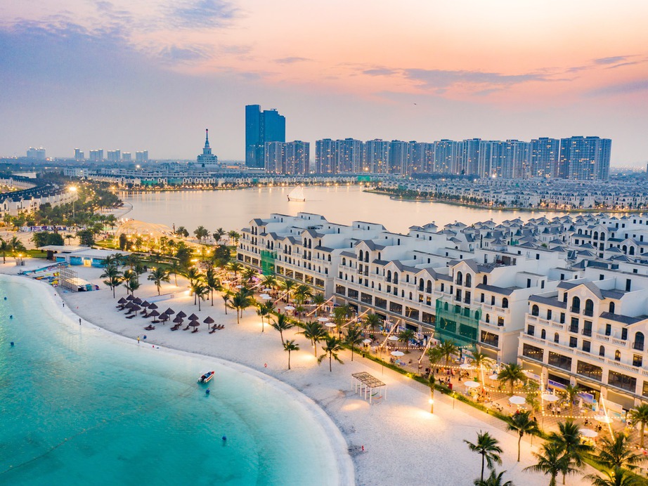 Vingroup đạt doanh thu kỷ lục năm 2023- Ảnh 1.
