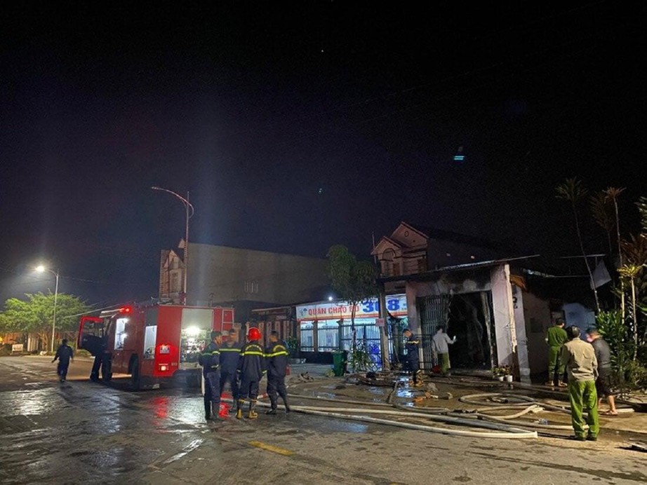 Gia Lai: Vụ ph&ograve;ng trọ ch&aacute;y 3 người vong, nghi m&acirc;u thuẫn t&igrave;nh &aacute;i- Ảnh 1.