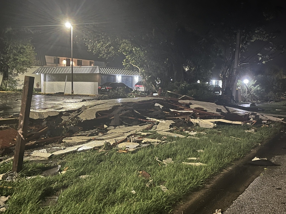 Si&ecirc;u b&atilde;o Milton đổ bộ Florida, g&acirc;y mưa lớn khủng khiếp "1000 năm c&oacute; 1"- Ảnh 2.