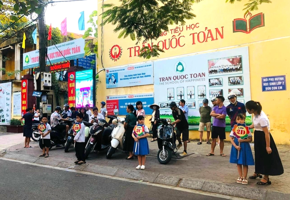 Thấy g&igrave; từ 179 cổng trường an to&agrave;n giao th&ocirc;ng ở Nam Định?- Ảnh 2.
