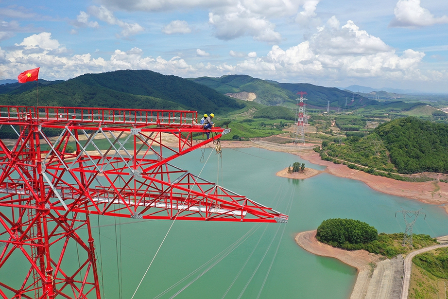 Thành công Dự án đường dây 500kV mạch 3: Nhiều bài học kinh nghiệm quý- Ảnh 3. Thành công Dự án đường dây 500kV mạch 3: Nhiều bài học kinh nghiệm quý- Ảnh 3.