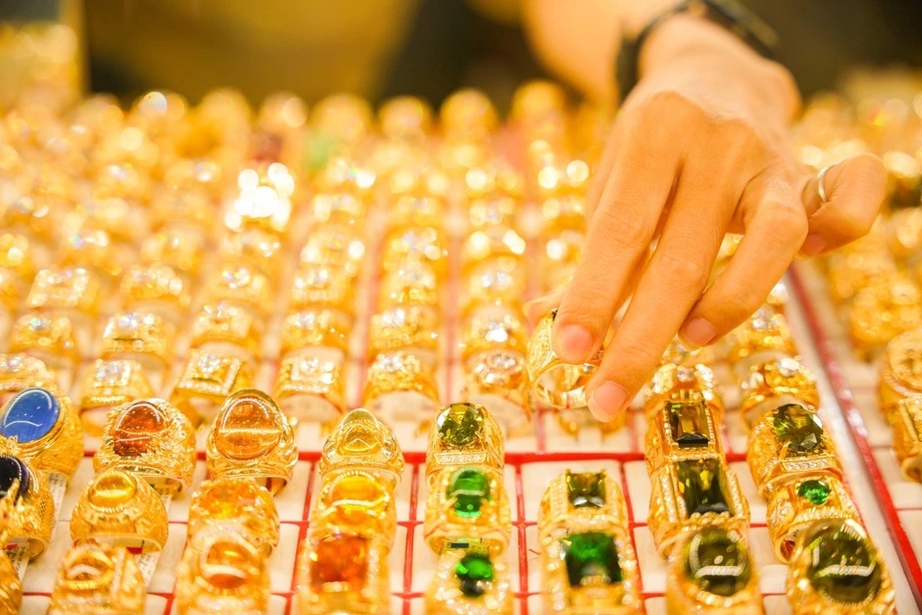 V&agrave;ng nhẫn tiếp tục tăng gi&aacute; mạnh- Ảnh 1.