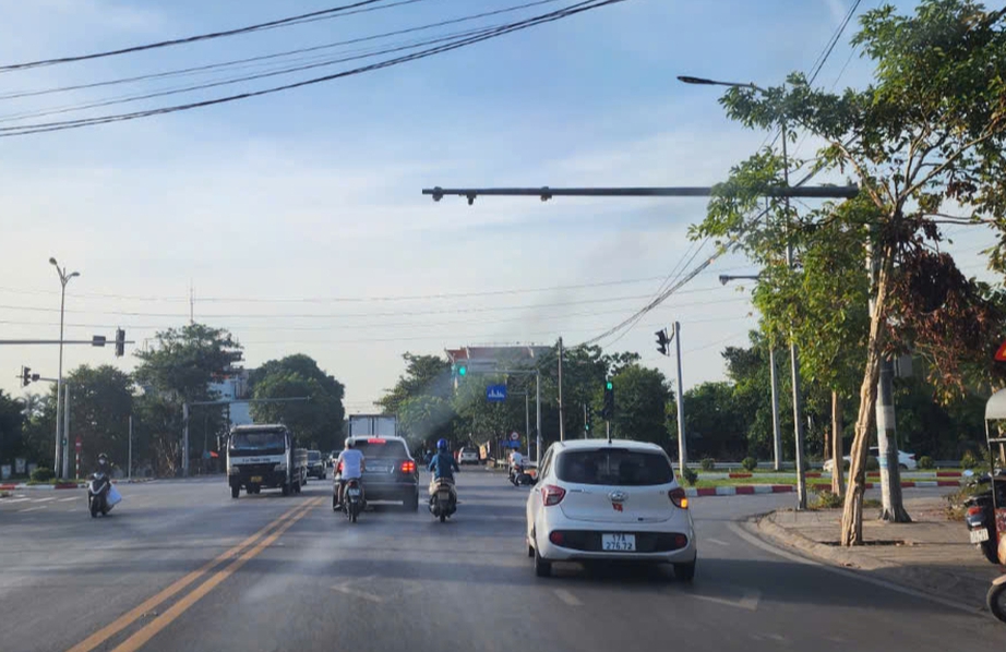 T&agrave;i xế vi phạm giao th&ocirc;ng ph&aacute;t lo v&igrave; camera phạt nguội ở Th&aacute;i B&igrave;nh- Ảnh 2.