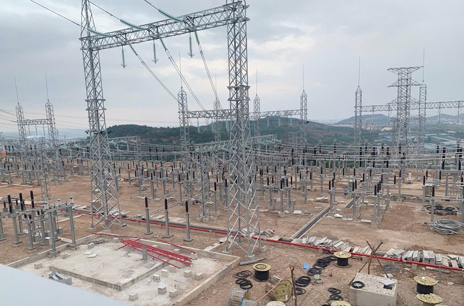 EVNNPT ph&aacute;t động thi đua nước r&uacute;t, đưa hai dự &aacute;n trọng điểm về đ&iacute;ch trong th&aacute;ng 10- Ảnh 1.