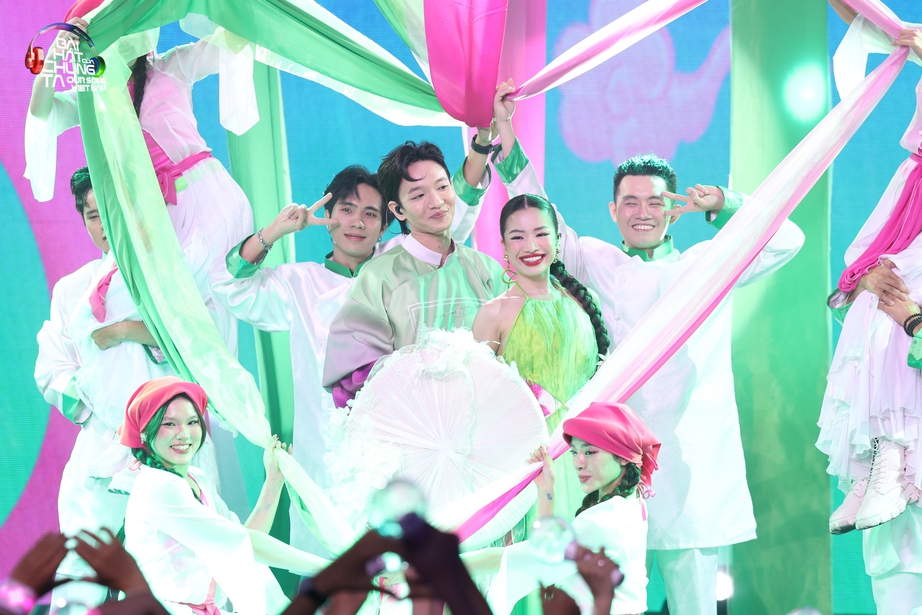 Wean tiết lộ chưa c&oacute; người y&ecirc;u v&agrave; h&agrave;nh động lạ của Vũ Thảo My- Ảnh 2.