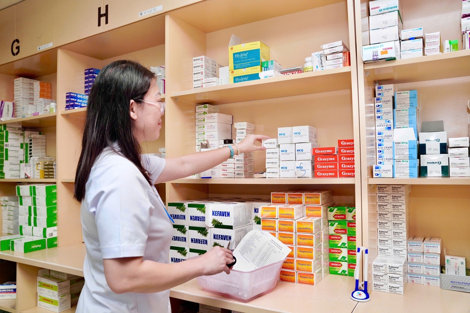 Ng&agrave;nh Y tế nỗ lực giải b&agrave;i to&aacute;n thiếu thuốc, vật tư- Ảnh 1.