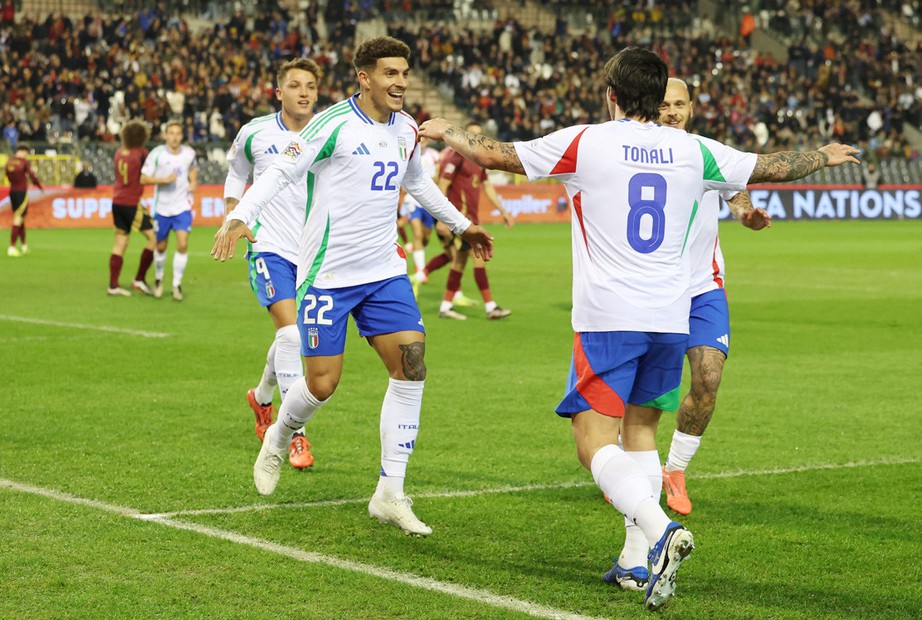 UEFA Nations League 2024-2025: Ý thắng dễ Bỉ, Pháp bị Israel "cưa" điểm - Ảnh 1. UEFA Nations League 2024-2025: Ý thắng dễ Bỉ, Pháp bị Israel "cưa" điểm - Ảnh 1.