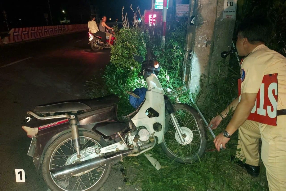 Bạn nhậu bị tai nạn tử vong, người giao xe bị khởi tố
- Ảnh 1.
