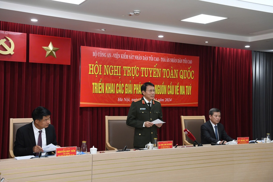 Bộ C&ocirc;ng an n&oacute;i về t&igrave;nh trạng nghệ sĩ, cầu thủ tổ chức sử dụng ma t&uacute;y- Ảnh 1.