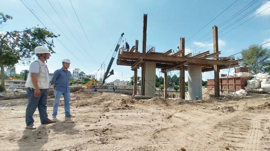 Nỗ lực GPMB, đẩy tiến độ thi c&ocirc;ng n&acirc;ng tĩnh kh&ocirc;ng cầu Hồng Ngự ở Đồng Th&aacute;p- Ảnh 1.