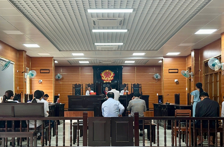 Bắt tay thông thầu, giám đốc 3 doanh nghiệp lĩnh án tù- Ảnh 1. Bắt tay thông thầu, giám đốc 3 doanh nghiệp lĩnh án tù- Ảnh 1.