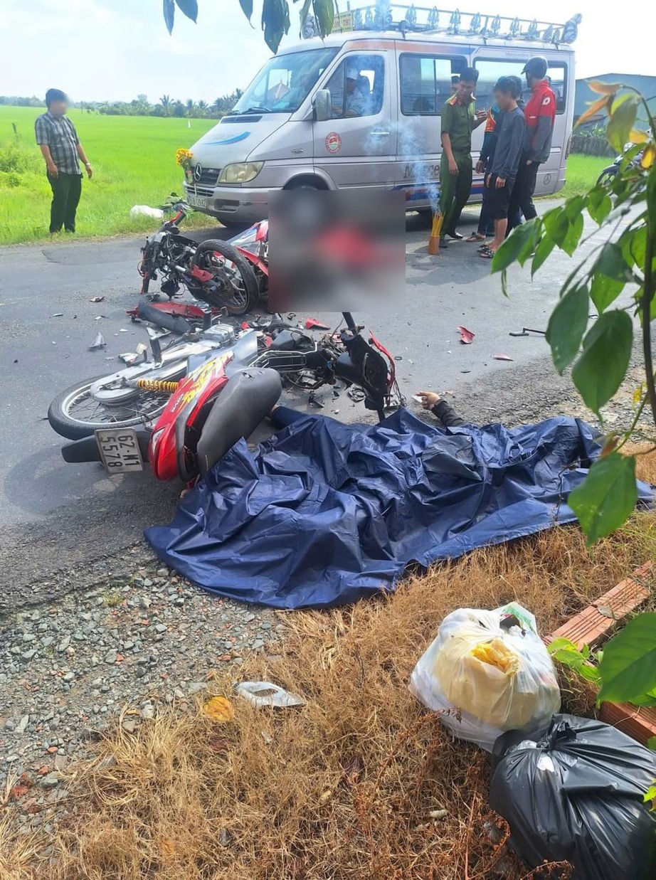 Long An: Hai xe m&aacute;y t&ocirc;ng trực diện l&agrave;m 2 người tử vong- Ảnh 1.